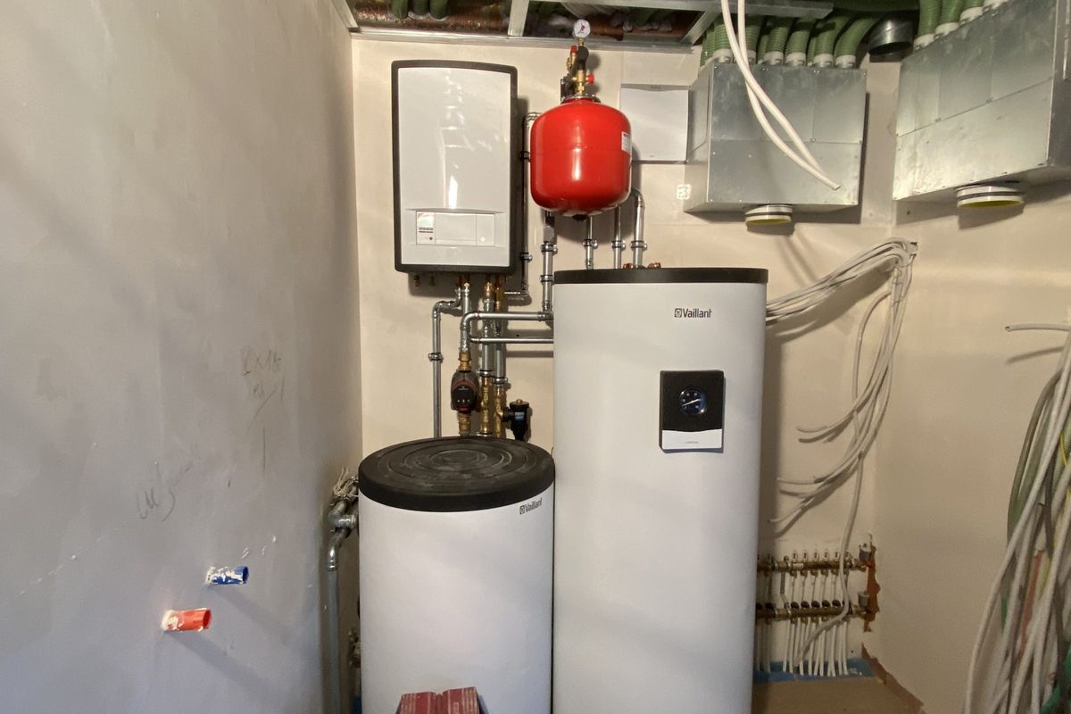 Radiatoren & leidingen - Lokeren