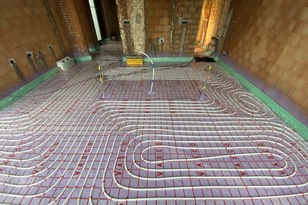 Radiatoren & leidingen - Lokeren