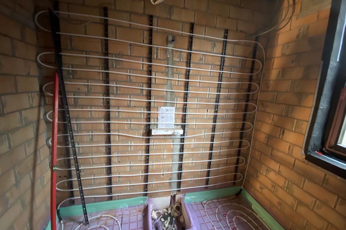 Radiatoren & leidingen - Lokeren